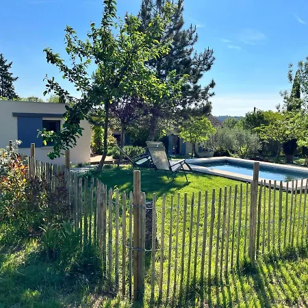 Le Cube Des Garrigues Дом отдыха *