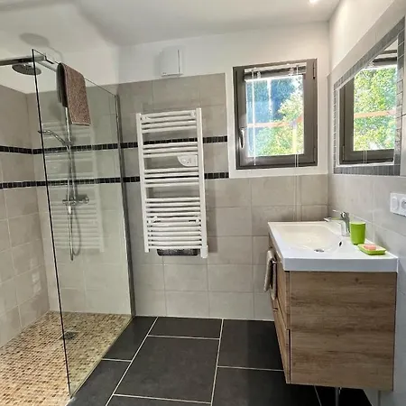 Le Cube Des Garrigues *