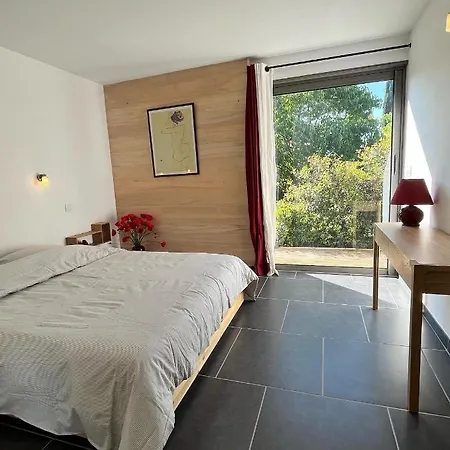 Le Cube Des Garrigues