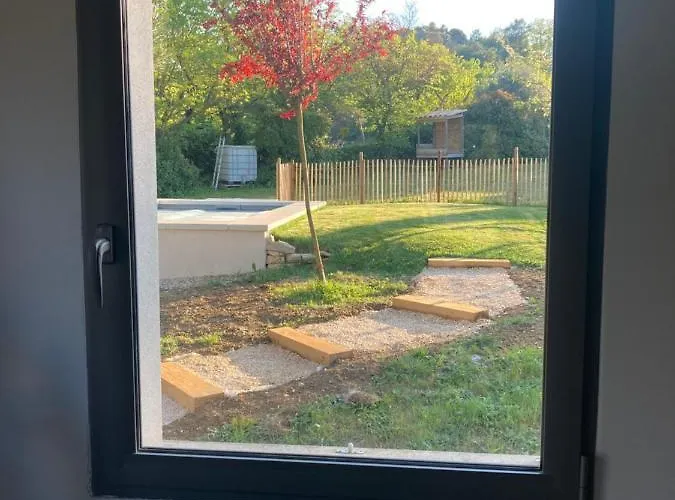 Le Cube Des Garrigues Ferienhaus