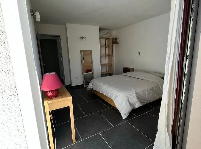 Le Cube Des Garrigues * Vallérargues